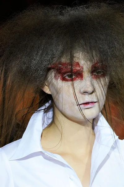 Look 28